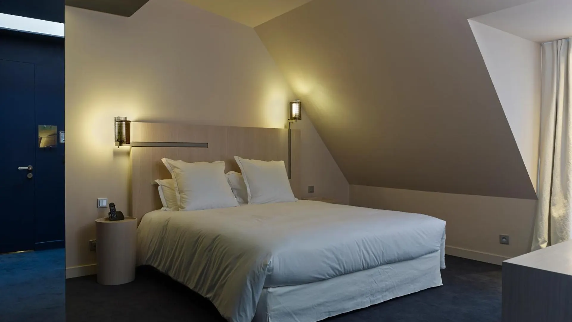 De Nell 5*